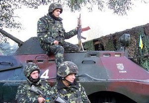 Тимошенко обещает сразу после победы на выборах отменить срочную службу в армии