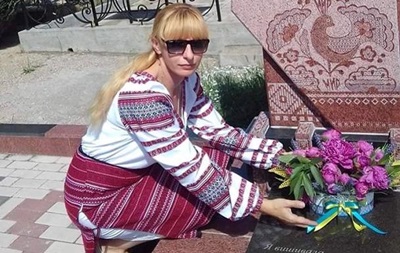 В Крыму проходит обыск у активистки Украинского культурного центра