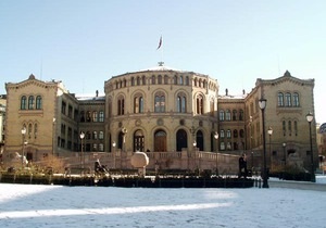 Норвежская полиция арестовала мужчину, грозившего взорвать парламент