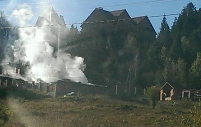 Піді Львовом під час пожежі в готелі постраждали двоє білорусів