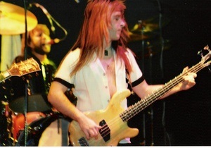 Бас-гитарист Uriah Heep умер от рака
