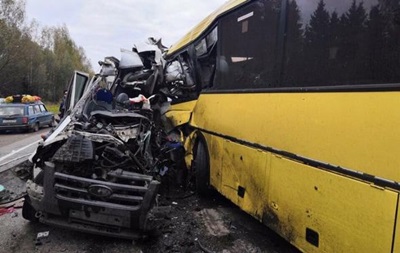 ДТП з автобусами в РФ: кількість жертв зросла до 13