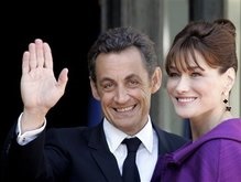 Саркози не расстроился из-за фотографий своей обнаженной жены