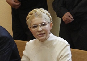 Защита Тимошенко просит возобновить судебное следствие