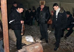 В Донецке 50 чернобыльцев остались ночевать под Пенсионным фондом