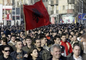 Евросоюзу посоветовали не отправлять иммигрантов из Косово на родину