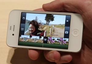 Белый iPhone 4 поступит в продажу в апреле