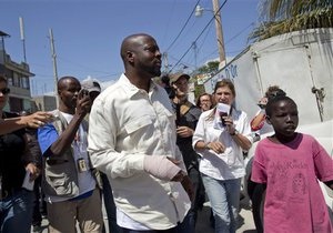 На Гаити стреляли в известного рэпера