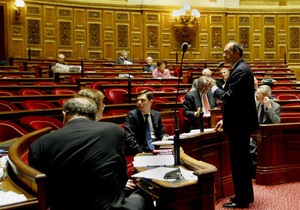 Национальная Ассамблея Франции вслед за Сенатом окончательно одобрила пенсионную реформу