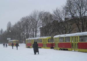 В Киеве до сих пор не возобновлена работа семи трамвайных и семи троллейбусных маршрутов