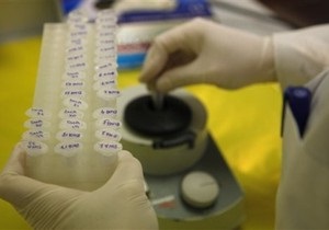 Генетики раскритиковали ДНК-тесты: Чаще всего они не несут в себе никакой важной информации