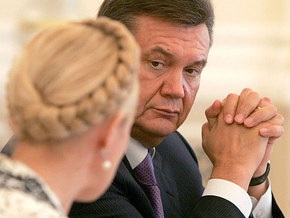 Тимошенко соболезнует Януковичу в связи со смертью его тещи