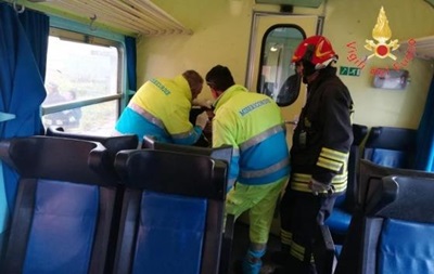 В Італії потяг в їхав у торнадо, є постраждалі