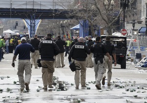 Теракт в Бостоне. ФБР обнародовало фото и видео с подозреваемыми
