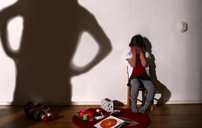 Во Франции запретят телесные наказания детей в семье