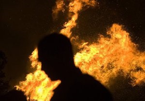 В Киеве на Крещатике горела квартира: есть погибшие