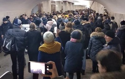 Тиснява і черги: у московському метро сталися збої