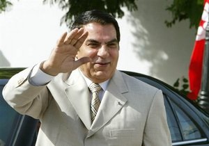 Свергнутому президенту Туниса предъявили обвинения по 18 статьям