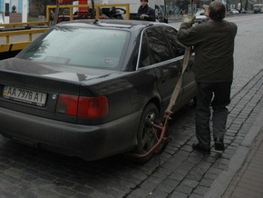 СМИ: Кабмин планирует снова легализовать блокираторы колес