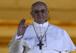 Новый Папа Римский отказался от личного лимузина