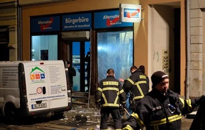 Взрыв у офиса партии в Германии: задержаны три человека