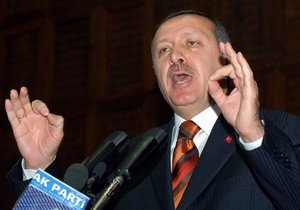 Премьер Турции назвал французский закон об отрицании геноцида армян  убийством свободы мысли 