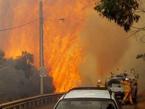 Пожары в Австралии: огонь подбирается к крупным городам
