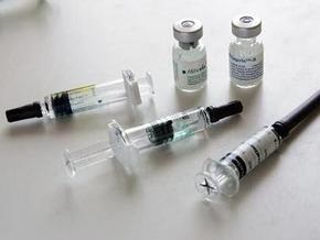 Эксперт: Смерть - один из побочных эффектов, указанных в инструкции к вакцине