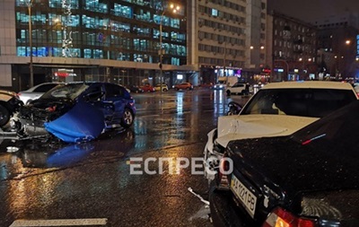 Масштабна аварія в Києві: з явилися подробиці