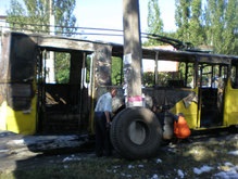 В Николаеве полностью сгорел троллейбус