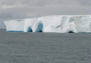 От Антарктиды откололся айсберг размером с Люксембург