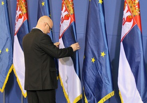 Еврокомиссия дала добро на предоставление Сербии статуса кандидата в члены ЕС