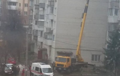 У Борисполі працівник впав з висоти і розбився