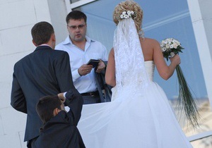 В Украине могут повысить минимальный возраст женщин для вступления в брак