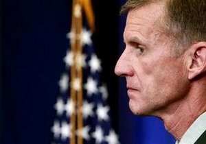 Экс-командующий силами НАТО в Афганистане Маккристал покинет армию США