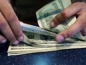 НБУ: За месяц банки купили у населения более миллиарда долларов