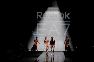 Встречайте новую коллекцию Emporio Armani/Reebok и EA7/Reebok сезона осень/зима 2010 г.