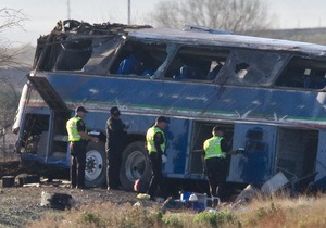 В Аризоне перевернулся автобус: шесть человек погибли