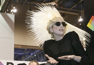 Lady GaGa назначена креативным директором Polaroid