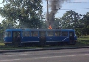 В Одессе во время движения загорелся трамвай с пассажирами