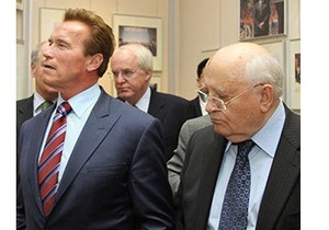 Горбачев провел встречу со своим  старым другом  Арнольдом Шварценеггером