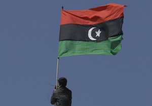 Члены ПНС Ливии под давлением манифестантов отказываются от участия в органах власти