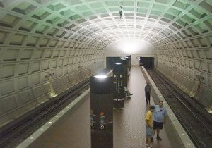 В Вашингтоне станция метро эвакуирована из-за задымления