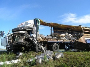 Житель Житомирской области похитил 37 бочек пива из грузовика, попавшего в ДТП