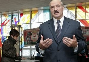 Лукашенко призвал белорусов быть осторожными с долларом