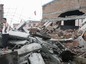 В Китае обрушилось здание: погибли 17 человек