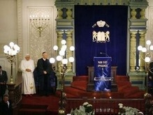 Папа Римский побывал в синагоге