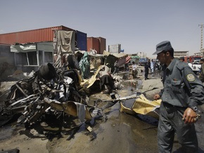 Смертник атаковал колонну в пригороде Кабула: семь человек погибли