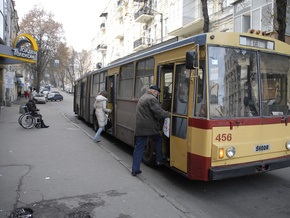 В киевском транспорте появились билеты нового образца