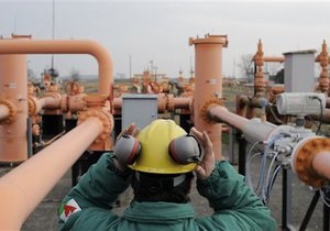 Газпром выдал Нафтогазу двухмиллиардный аванс за транзит газа